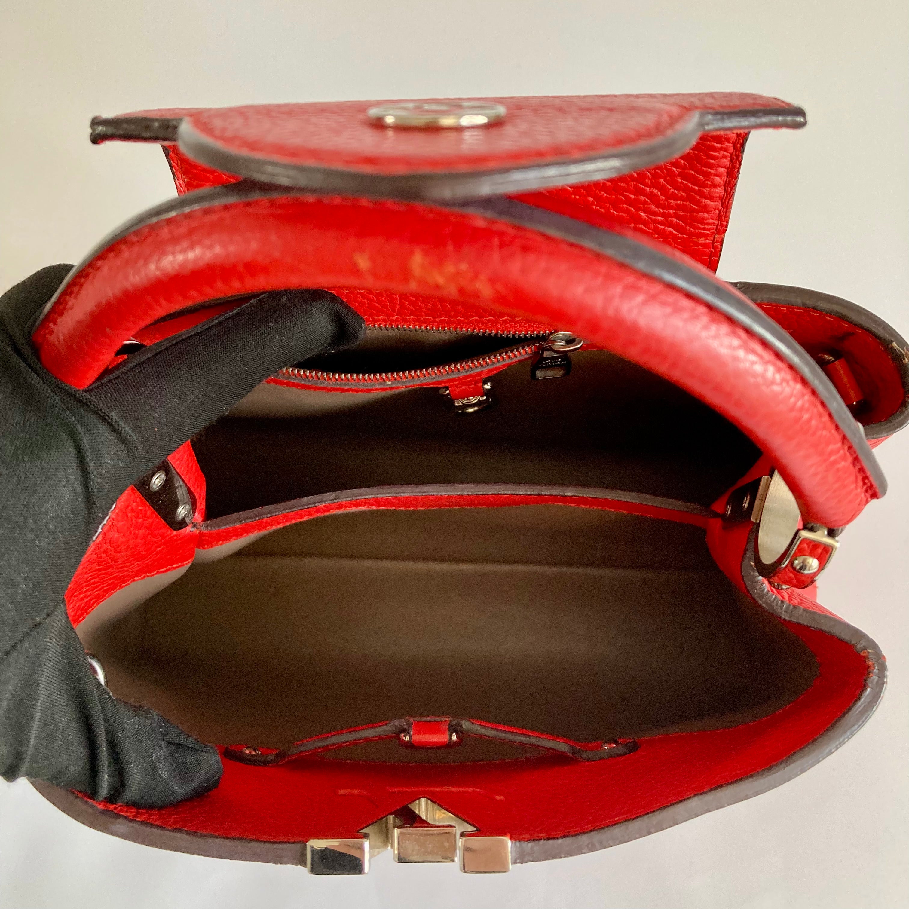 Louis Vuitton Flower Hobo Bag Epi Leather Red