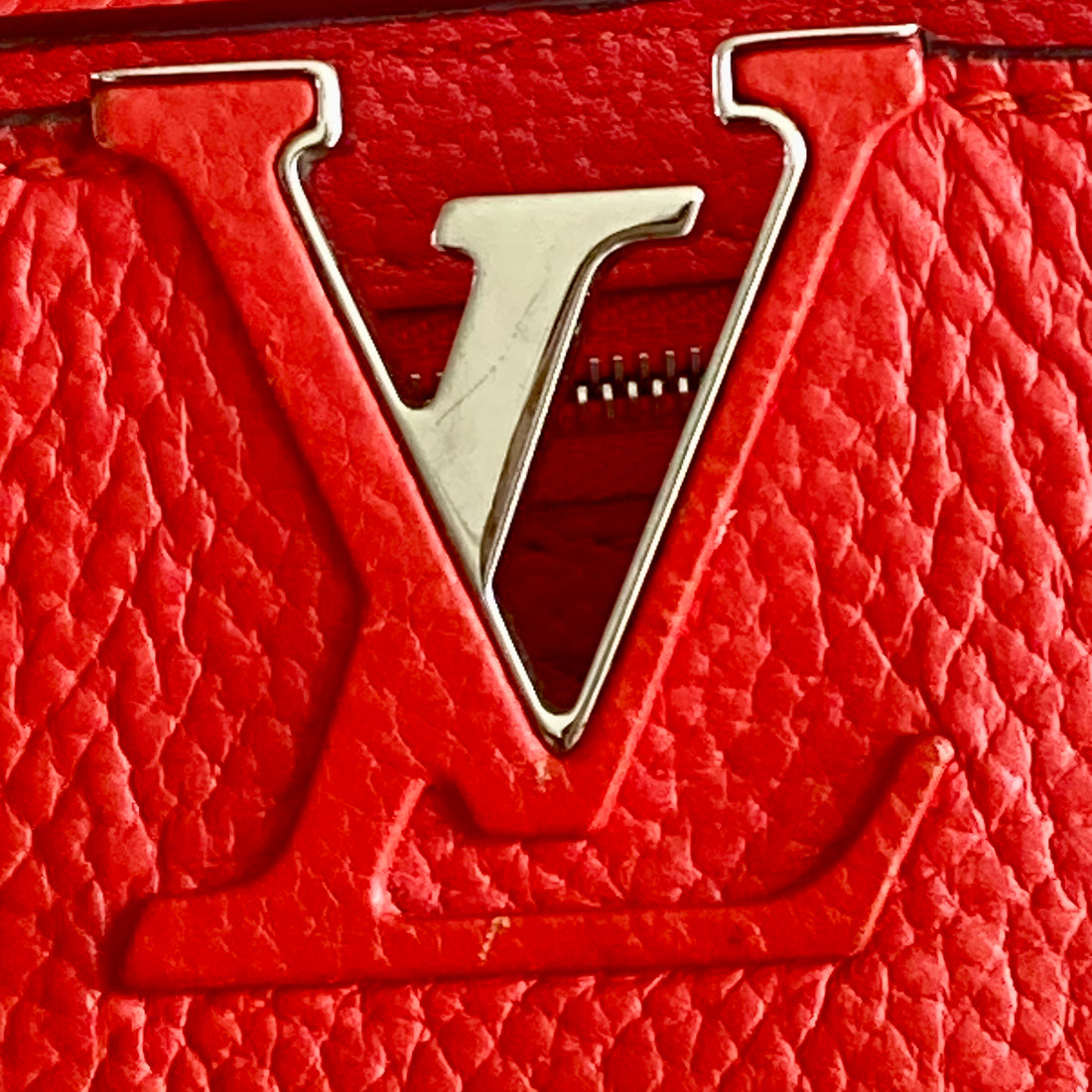Louis Vuitton Flower Hobo Bag Epi Leather Red