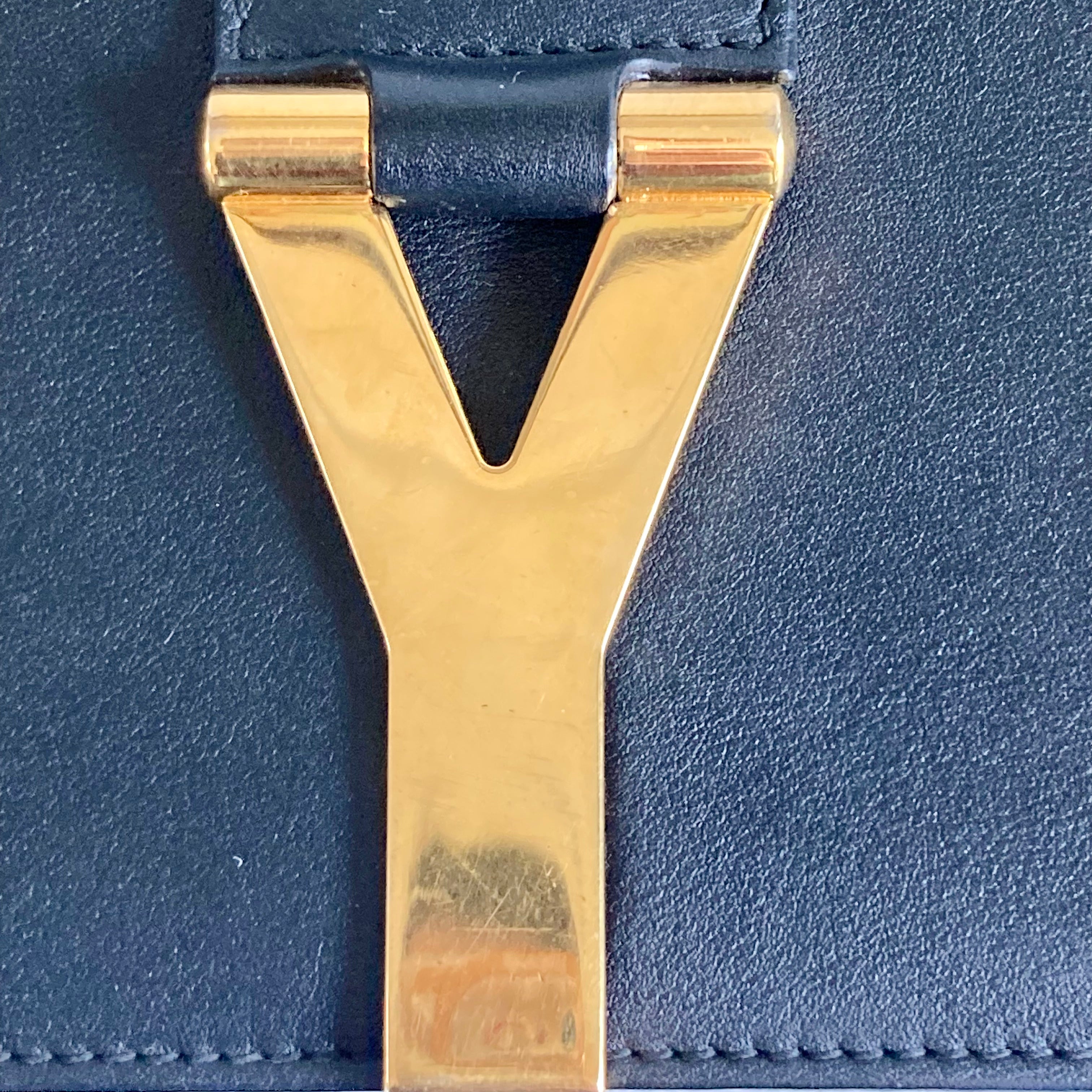 Saint Laurent Cabas Chyc Crossbody Bag Black