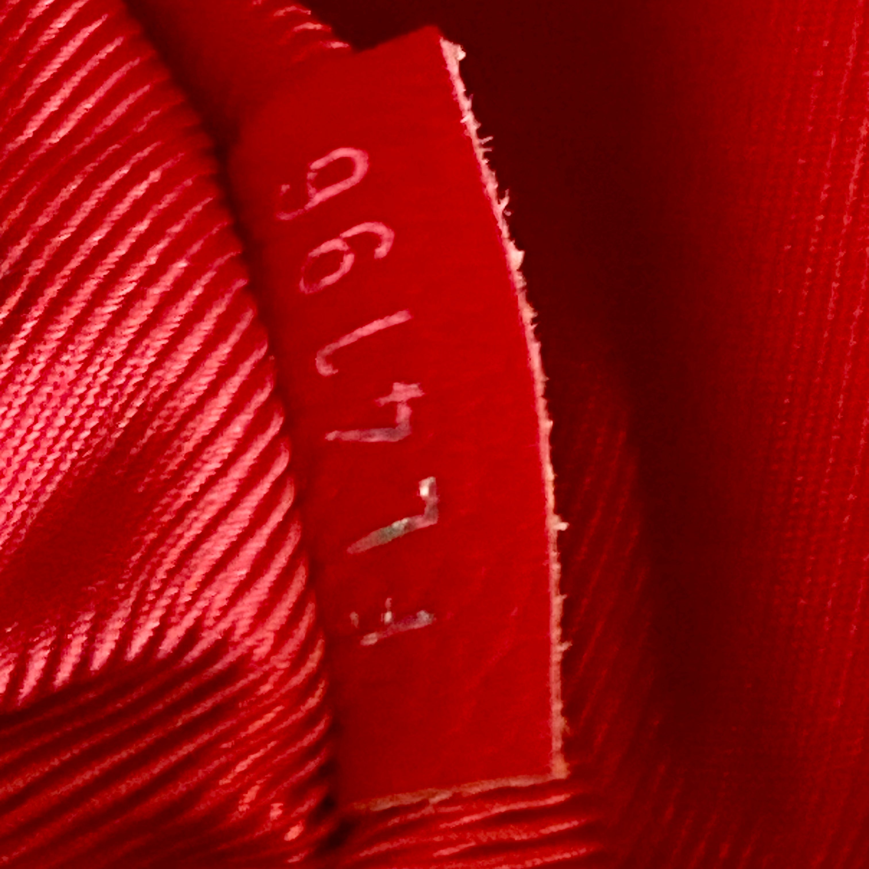 Louis Vuitton Lockme Red Navy