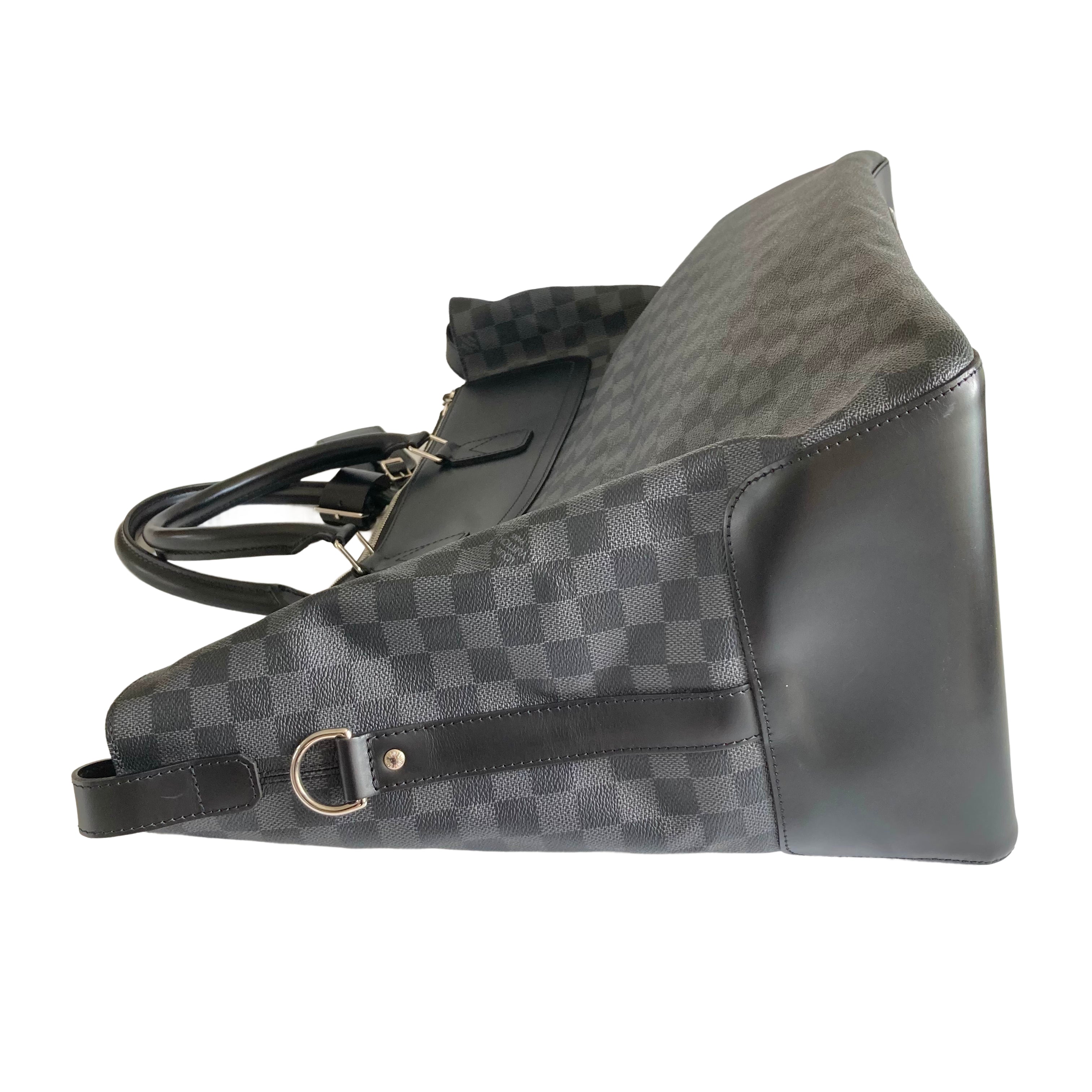 Louis Vuitton Damier Graphite Neo Greenwich Weekeender Bag