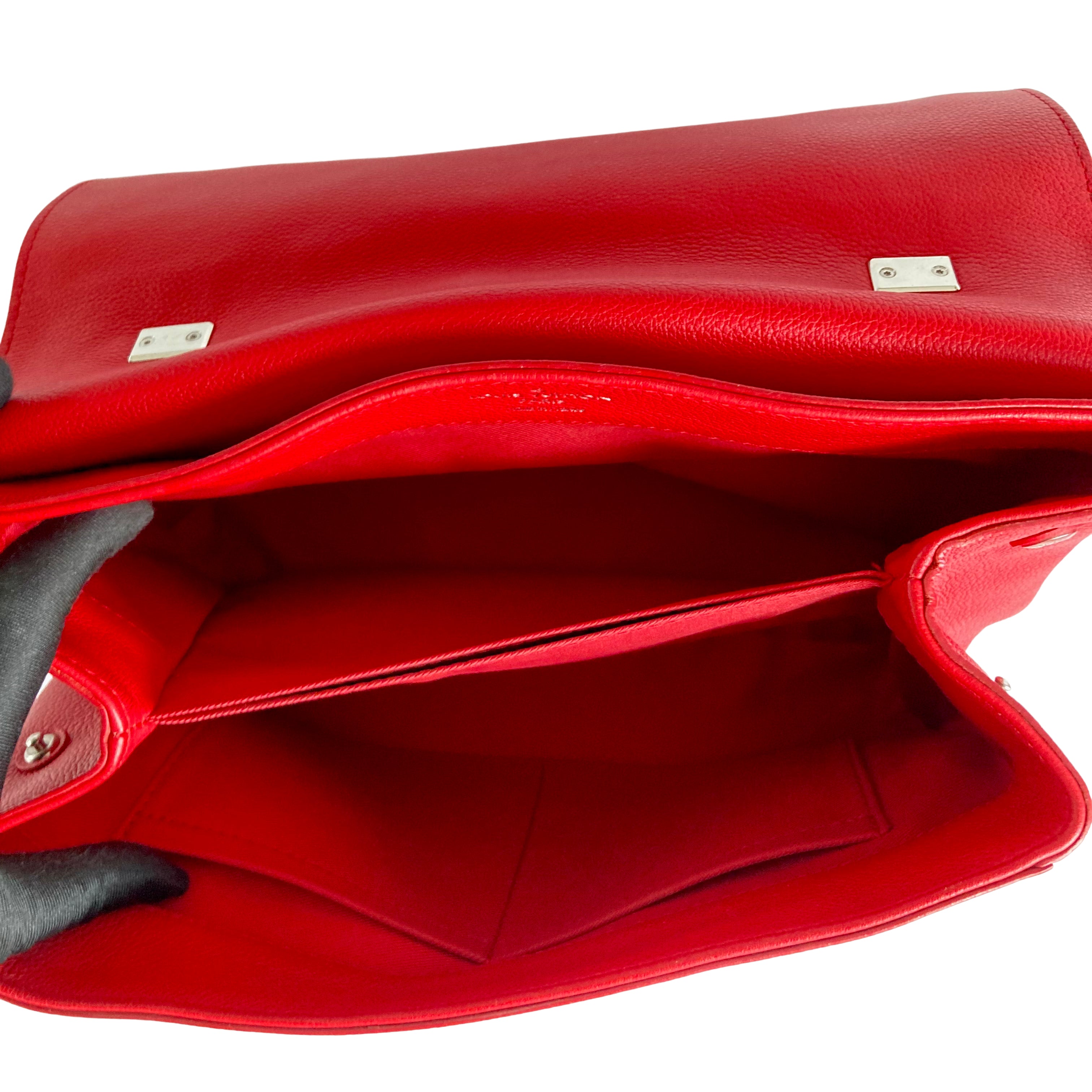 Louis Vuitton LockMe II BB Red