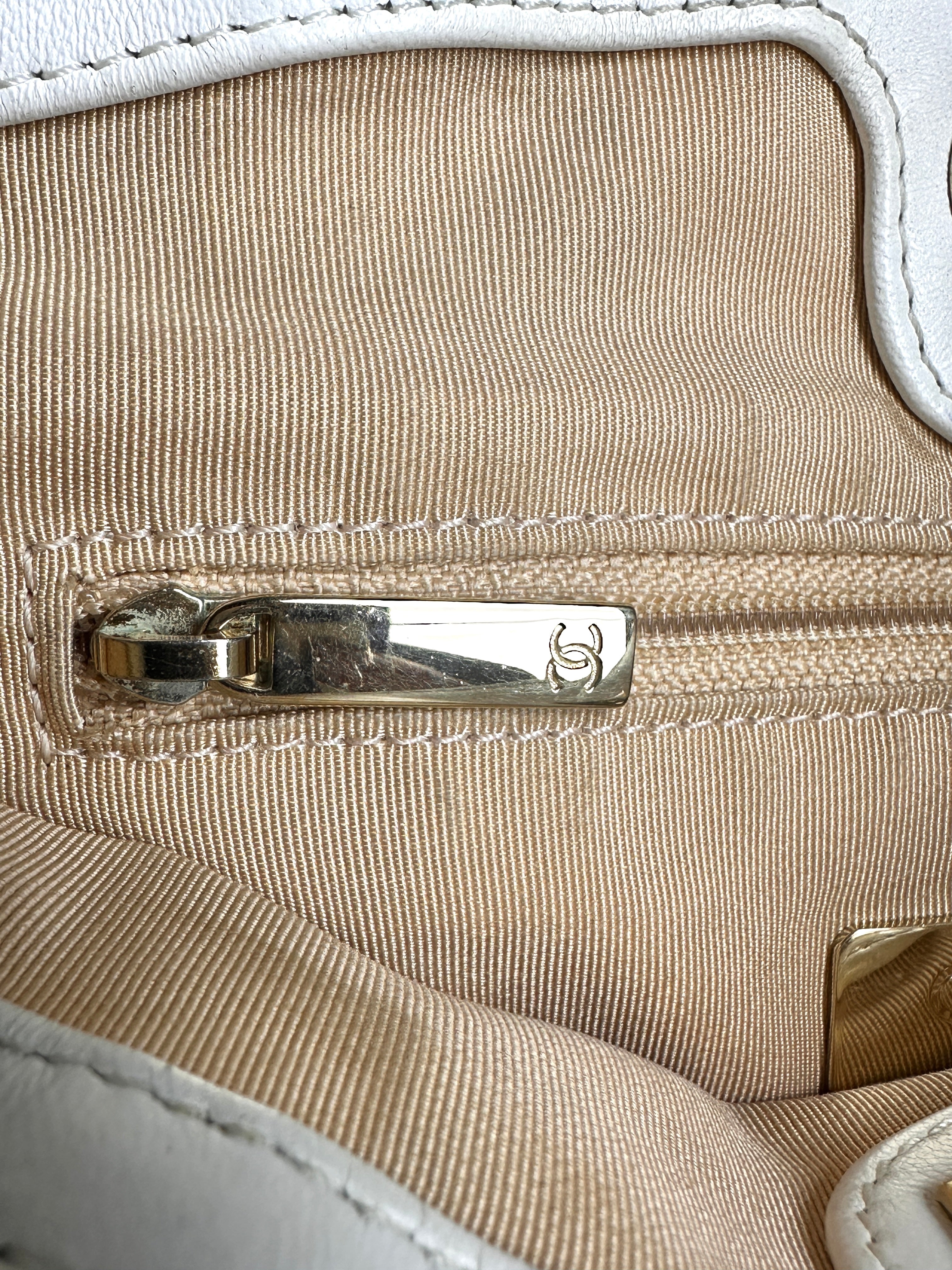 Chanel Quilted Calfskin Handle Bucket Bag White