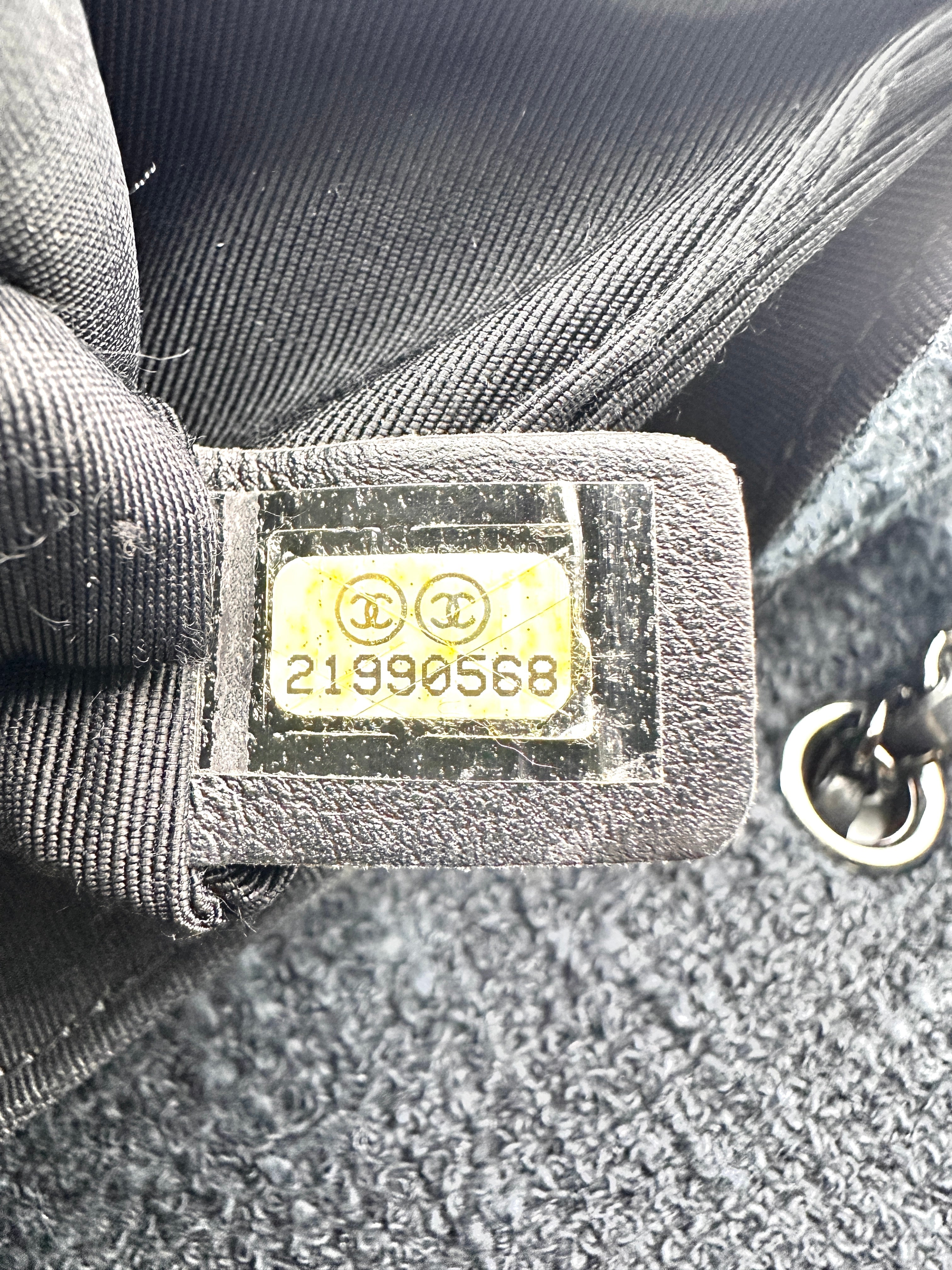 Chanel Classic Flap Bag 25 Tweed Small