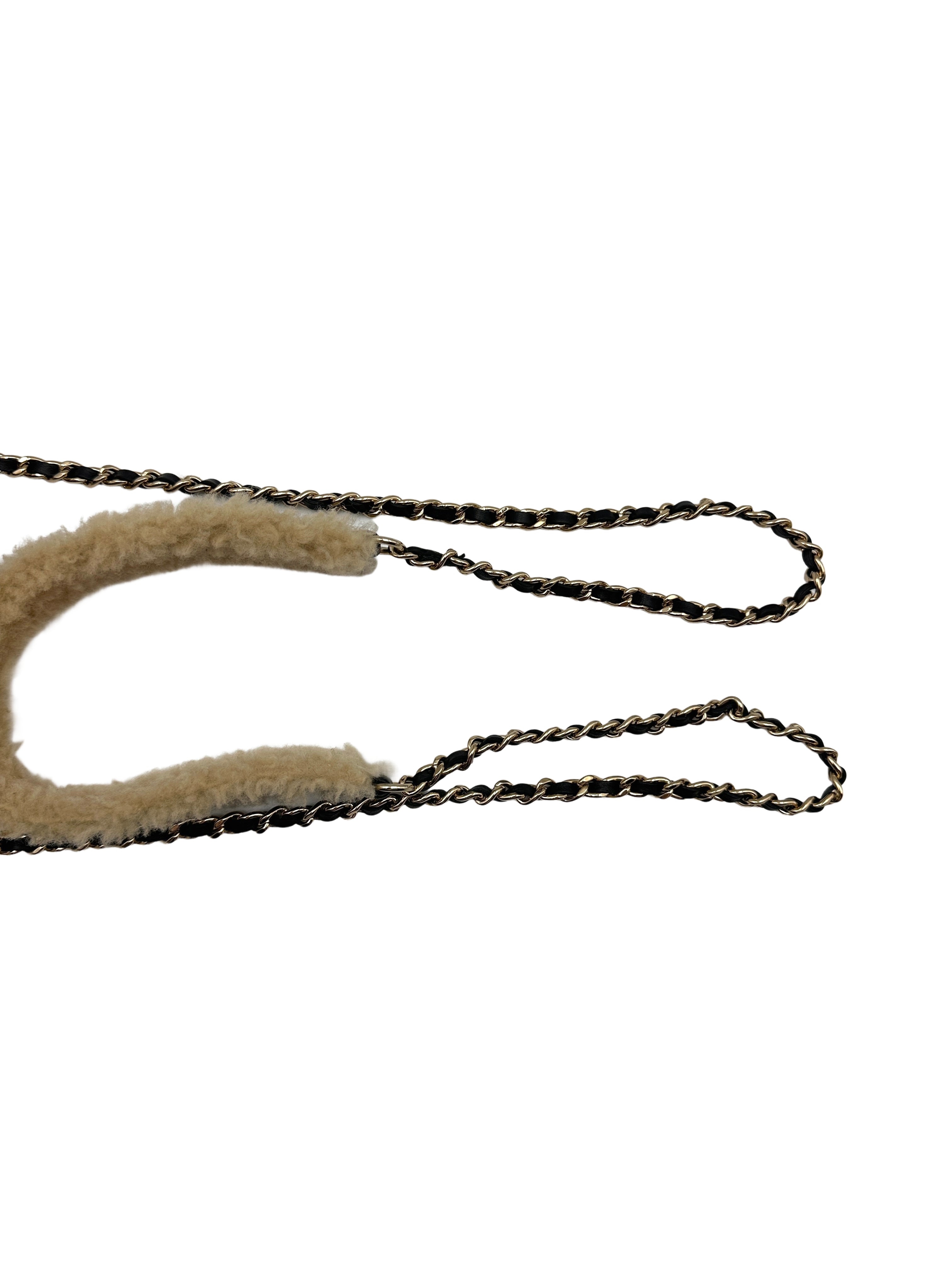 Chanel Black Shiny Crumpled Sheepskin Shearling Round Cluch Bag with Chain