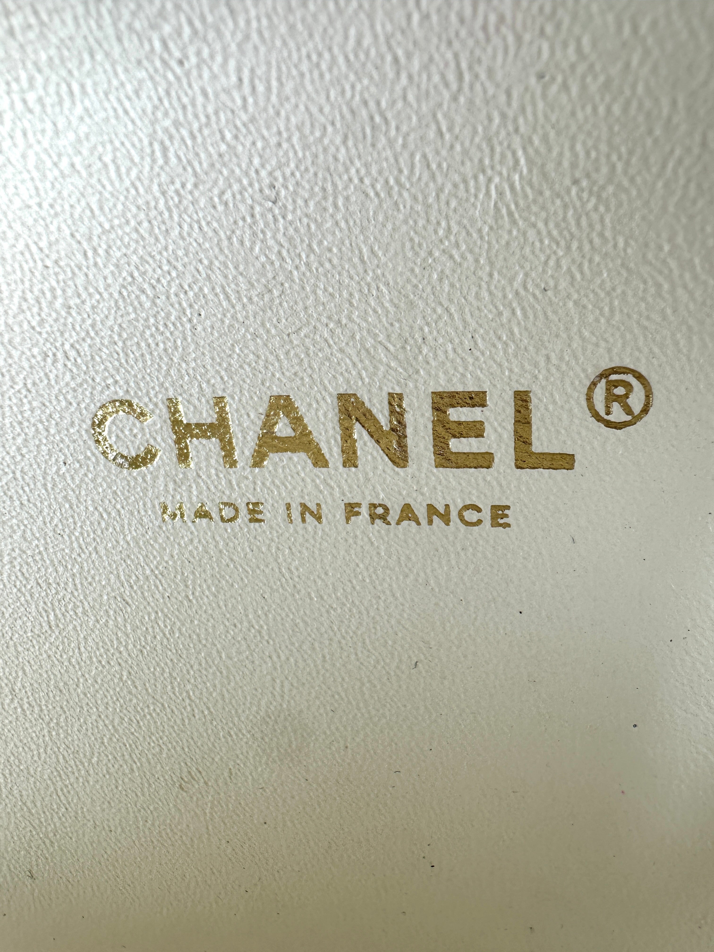 Chanel White Caviar Calfskin Leather Round Clutch With Gold Hardware