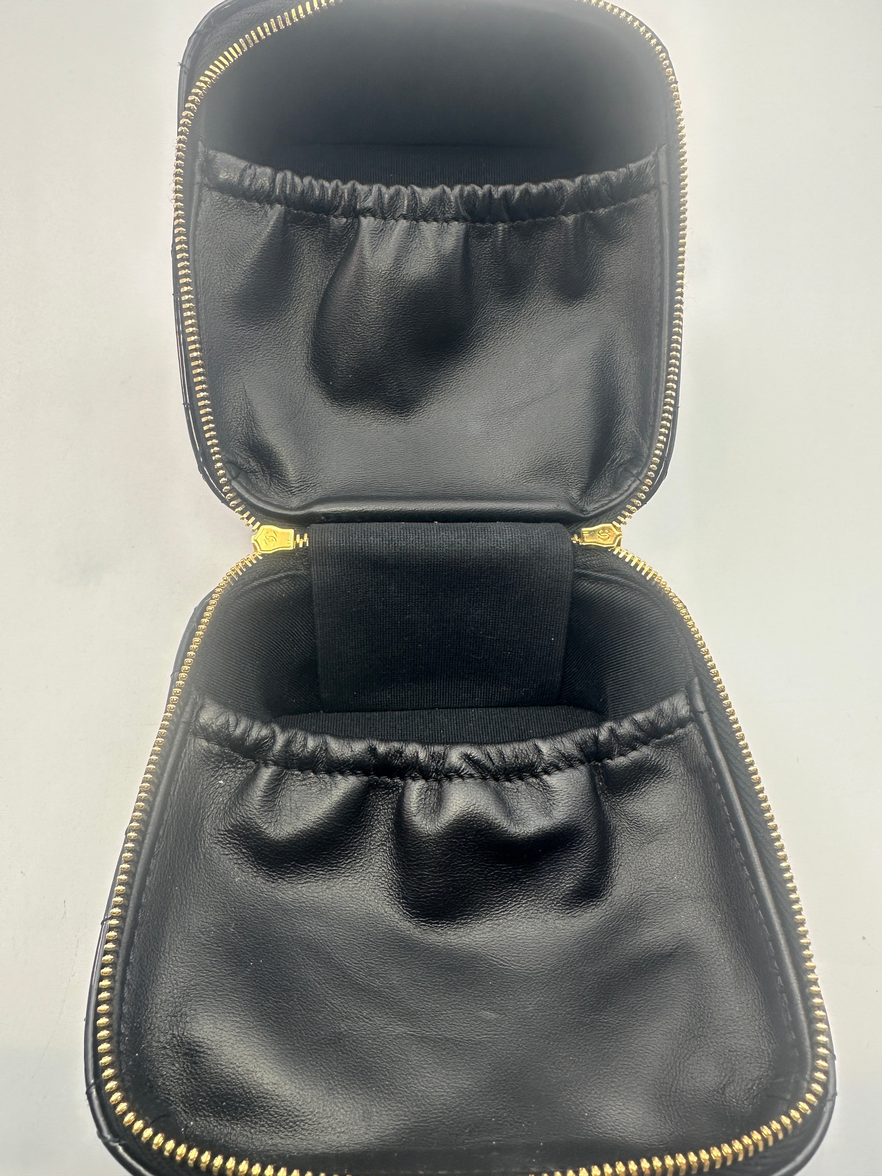 Chanel 25A Metiers d'Art Handle Vanity Case