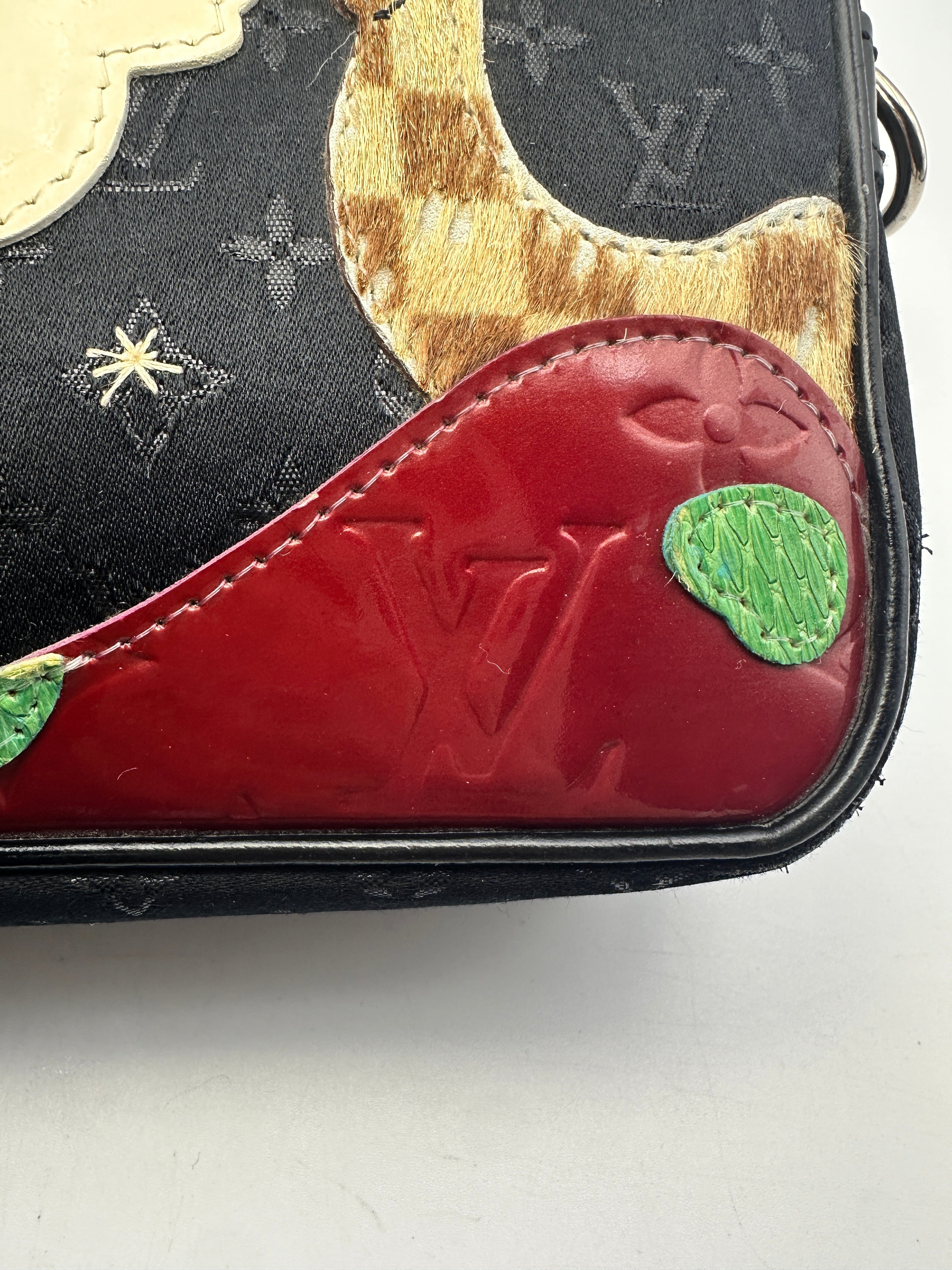 Louis Vuitton Conte De Fees Pochette