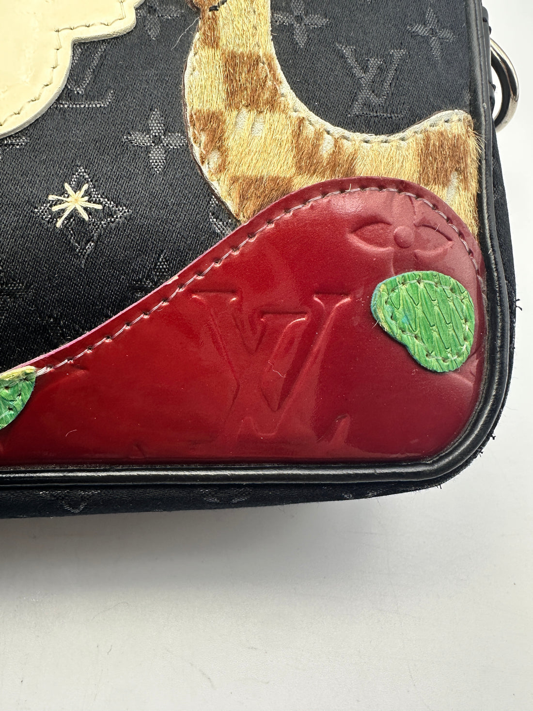 Louis Vuitton Conte De Fees Pochette