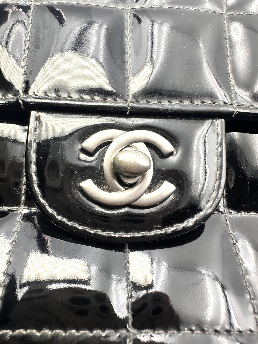 Chanel Chocolate Bar Black Patent Leather Chain Shoulder Bag