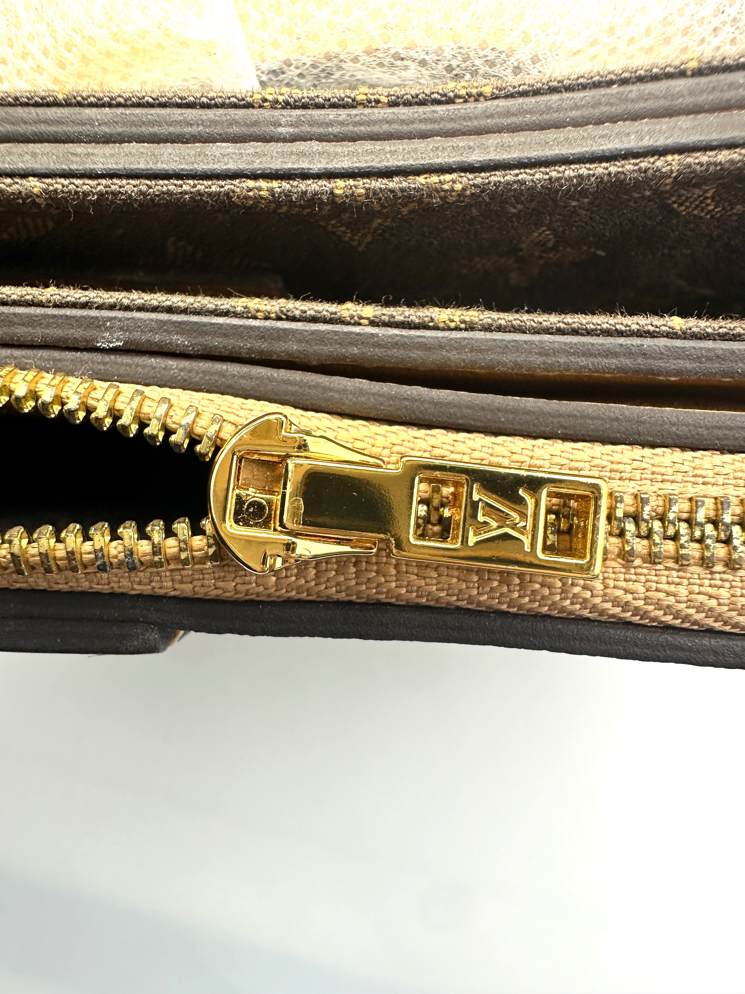 Louis Vuitton Rendez-Vous Camel Leather Shoulder Bag