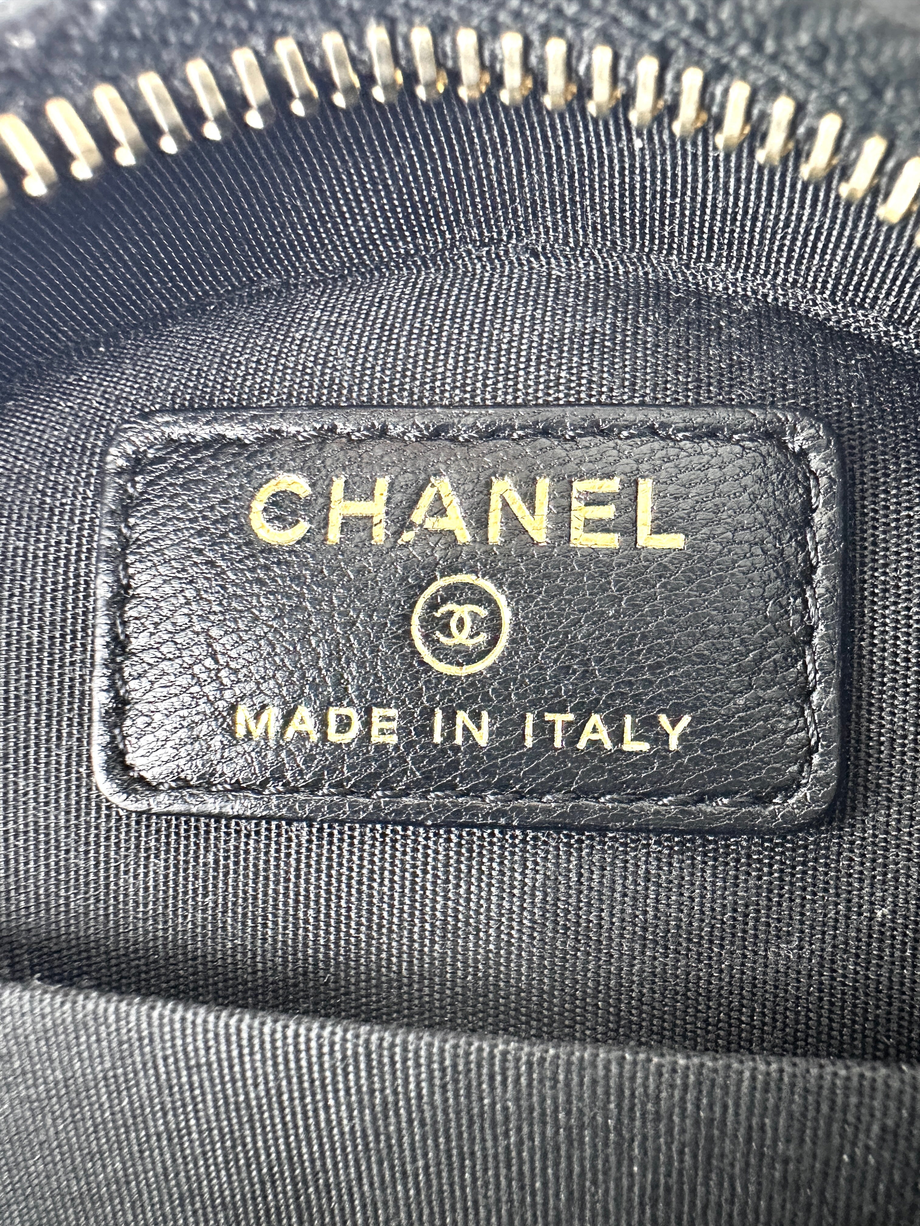 Chanel Filigree Black Quilted Lambskin Chain Round Bag