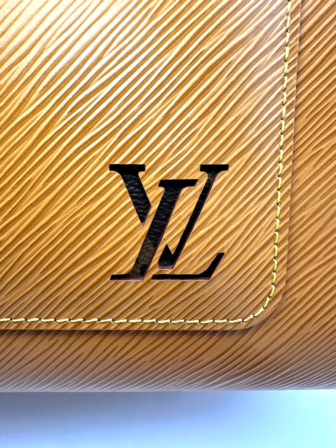 Louis Vuitton Marelle Caramel Epi Leather Shoulder Bag