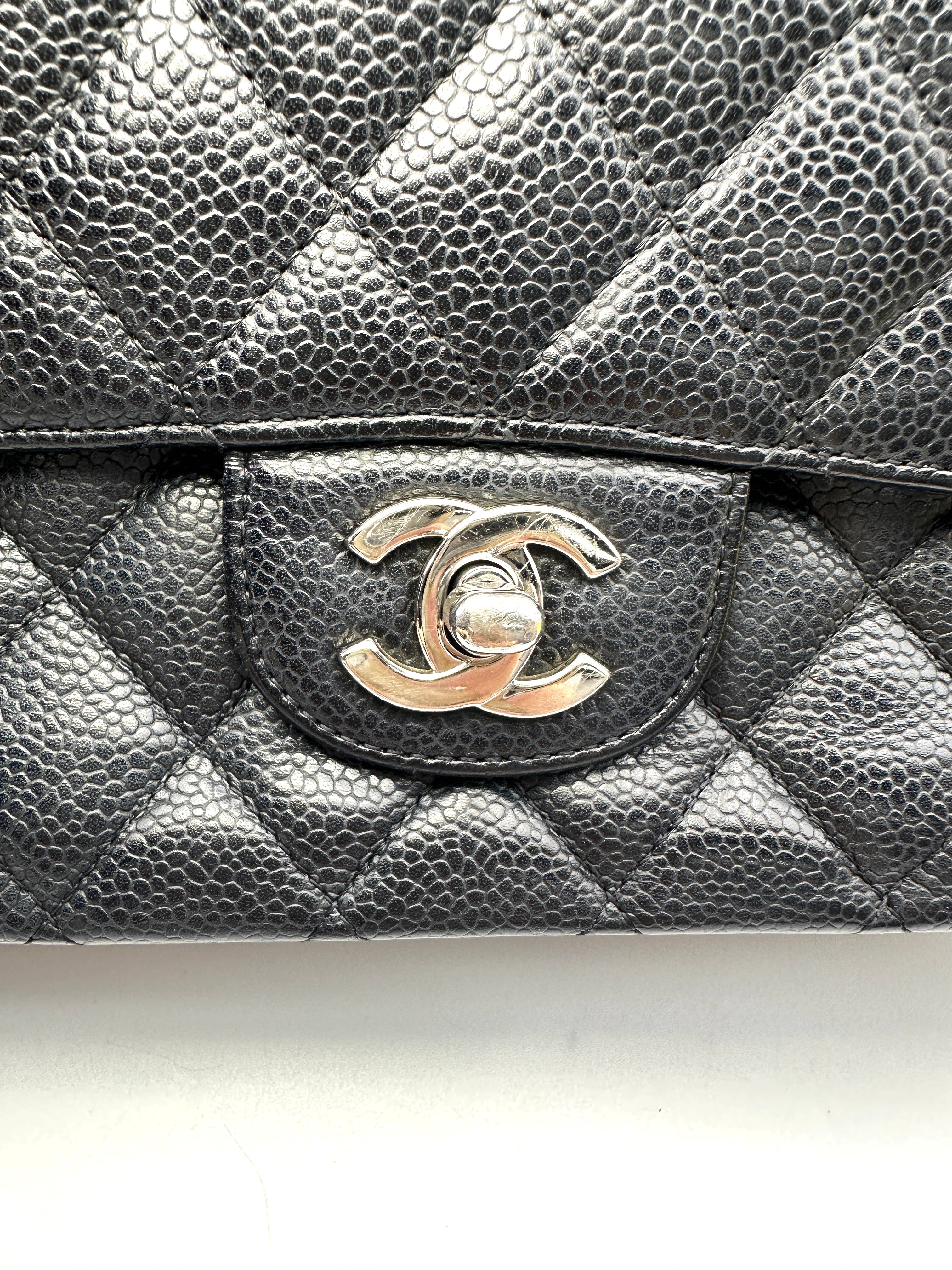 Chanel Classic Flap Medium Black Caviar SHW
