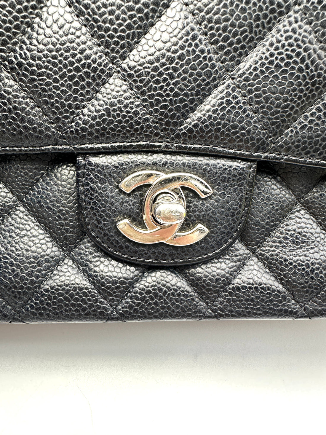 Chanel Classic Flap Medium Black Caviar SHW
