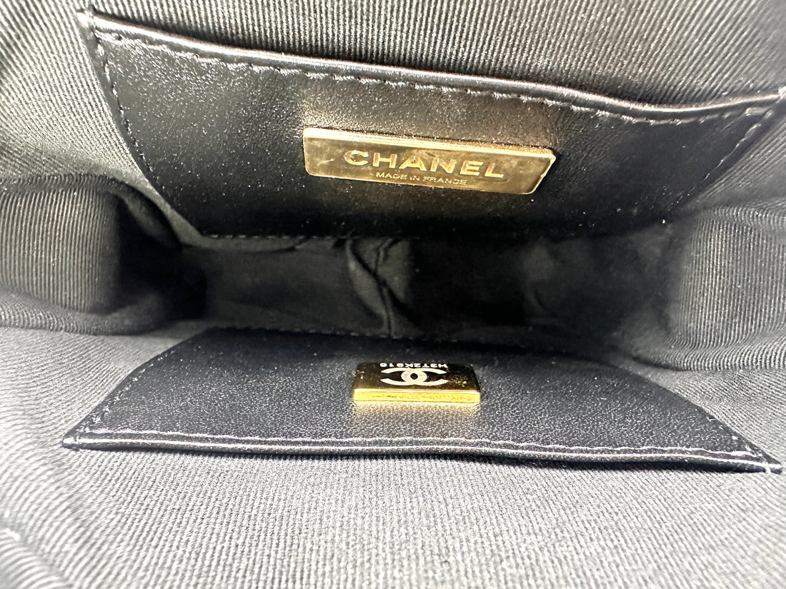 Chanel Walk of Fame Star Quilted Lambskin Chain Bag Black GHW