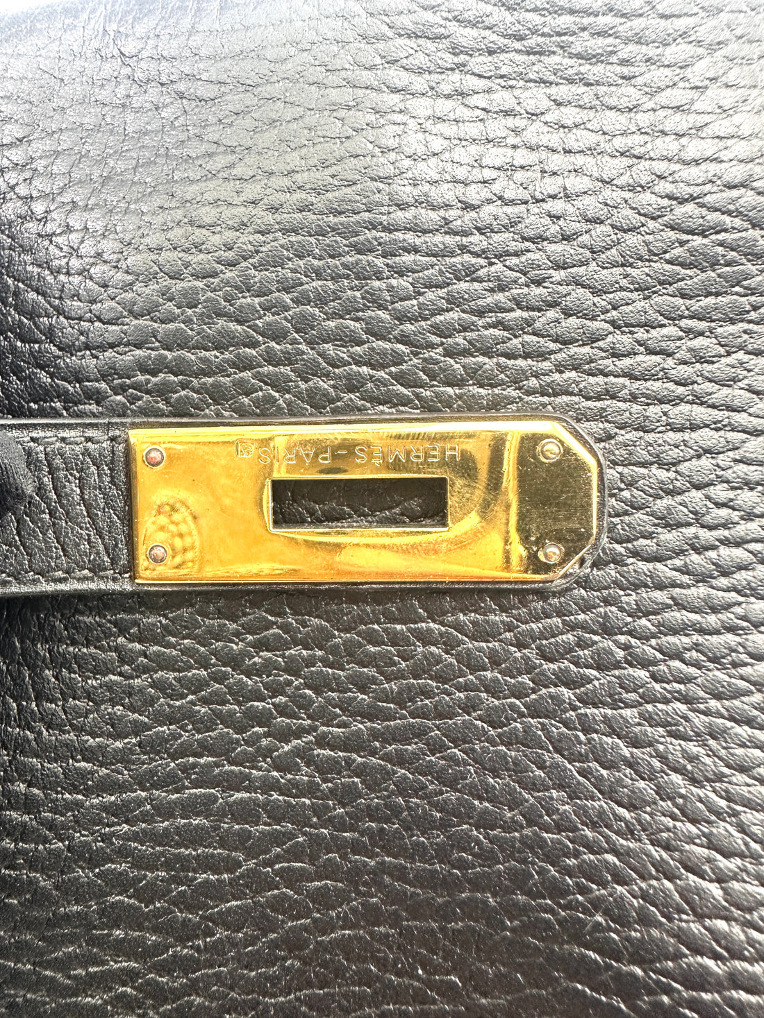 Hermès Kelly 32 Retourne Noir Ardennes Leather GHW