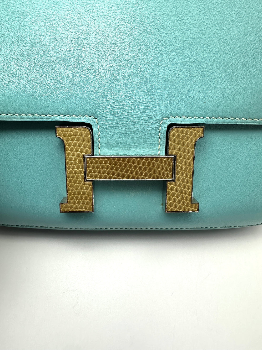 Hermès Constance 19 Bleu Turquoise Box Calfskin Lizard Touch PHW