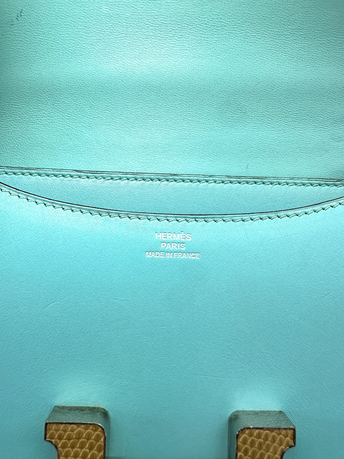 Hermès Constance 19 Bleu Turquoise Box Calfskin Lizard Touch PHW