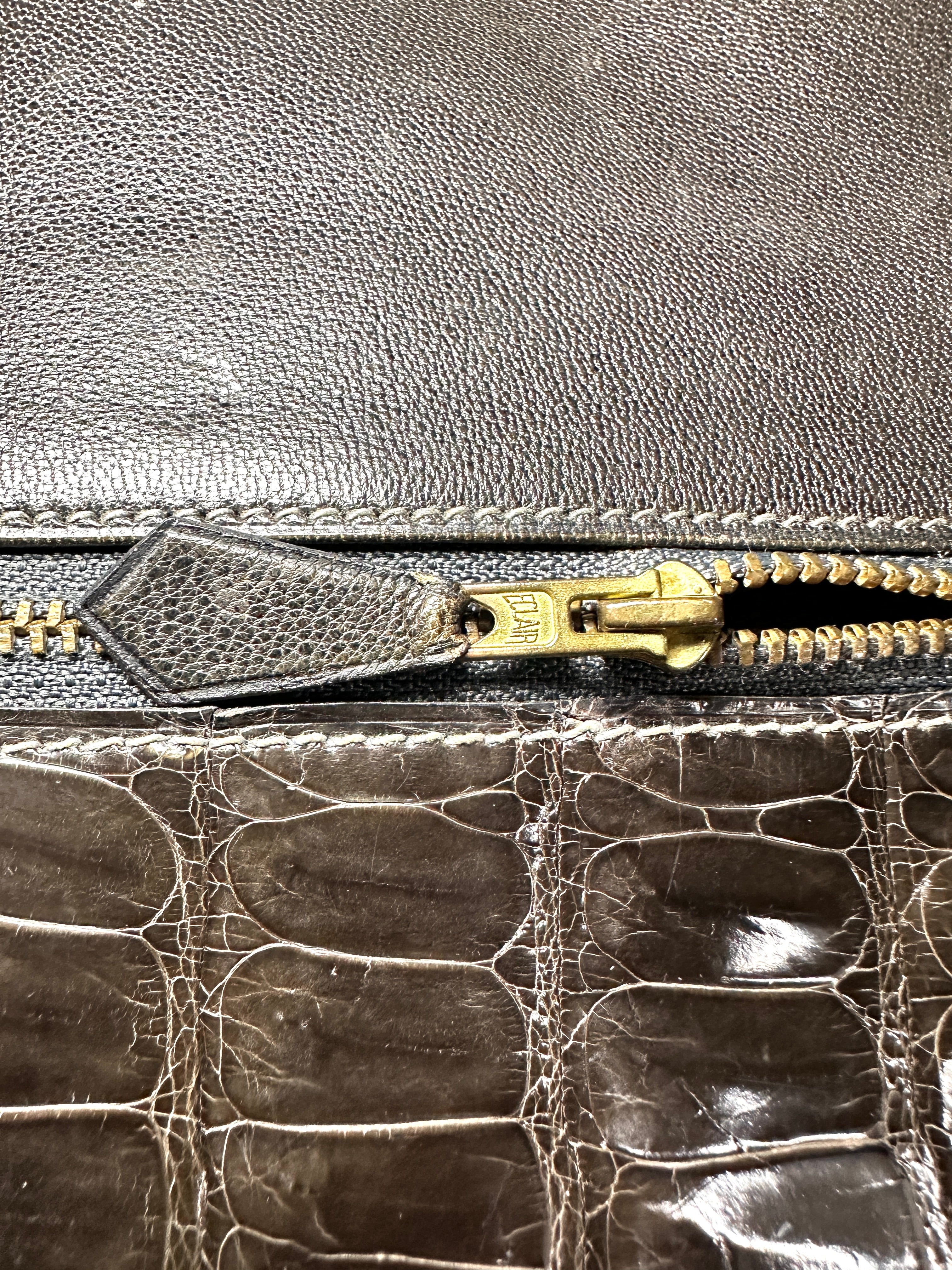 Hermès Kelly 32 Sellier Noir Shiny Crocodile Leather GHW
