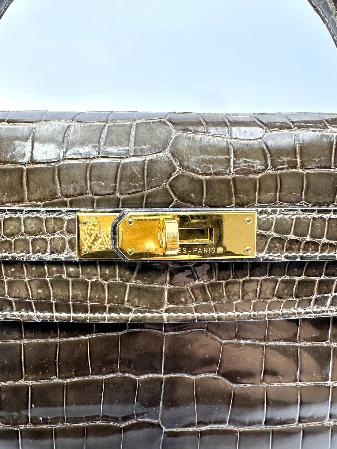 Hermès Kelly 32 Sellier Noir Shiny Crocodile Leather GHW