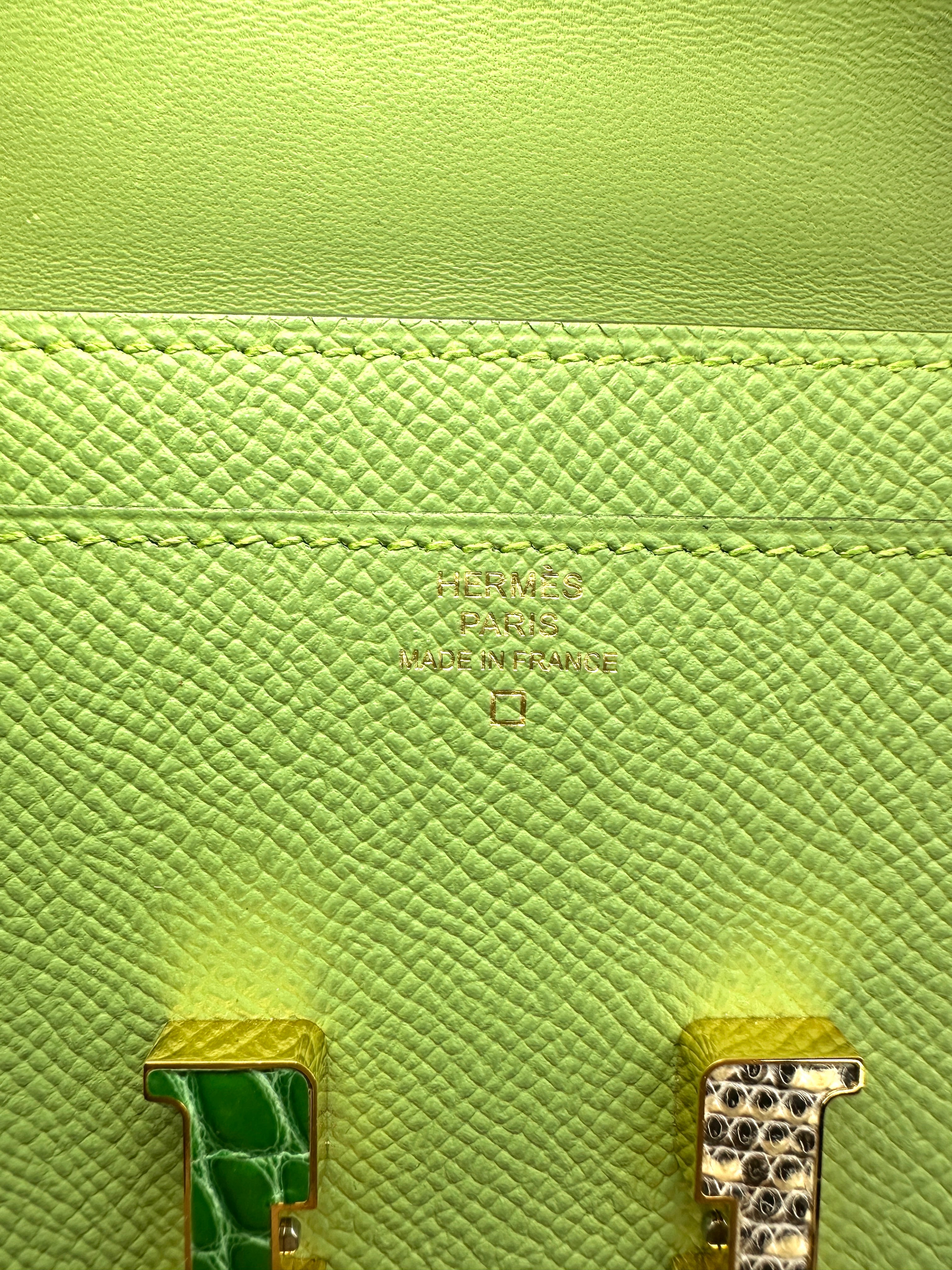 Hermès Constance To Go Vert Criquet Epsom Touch GHW