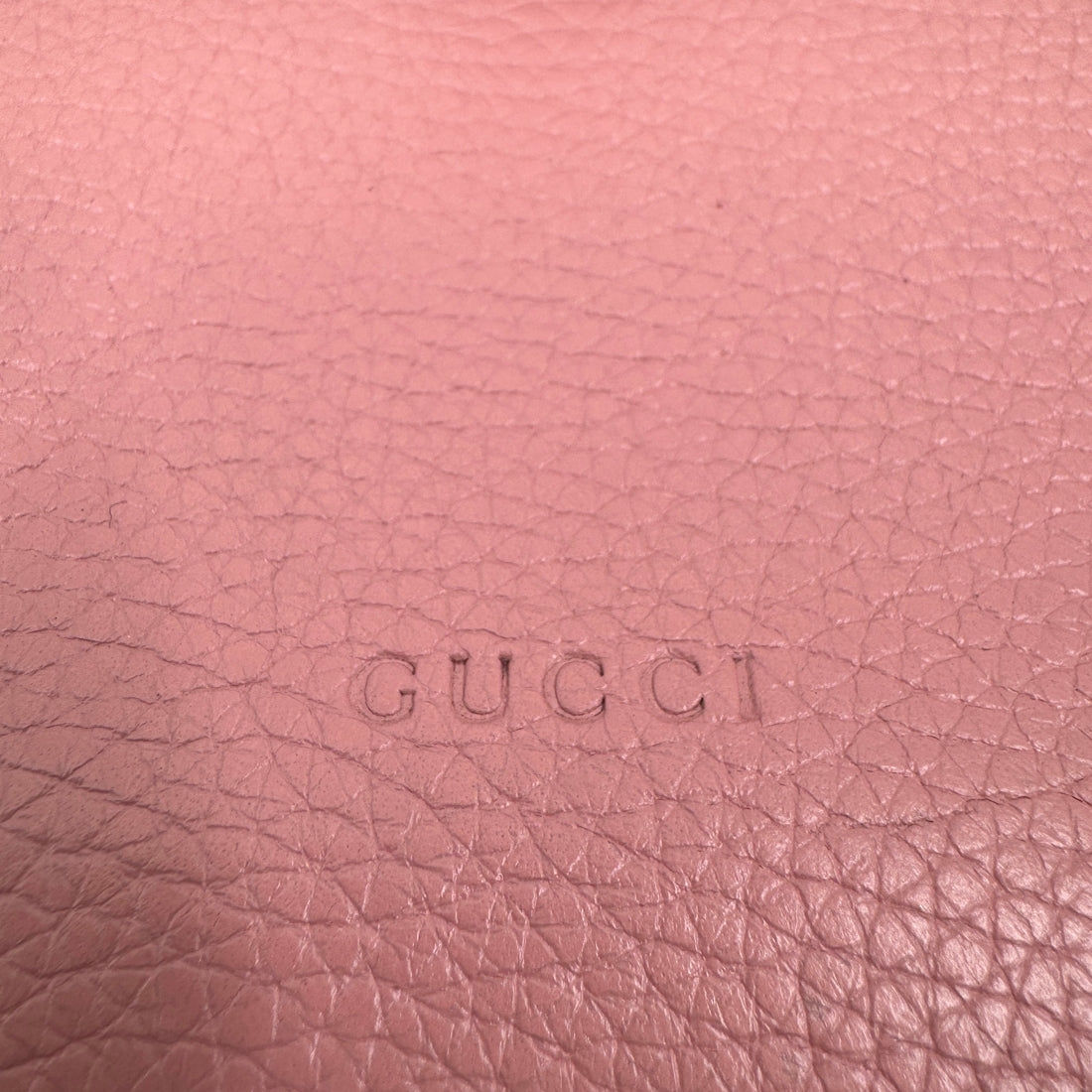 Gucci bamboo daily pink