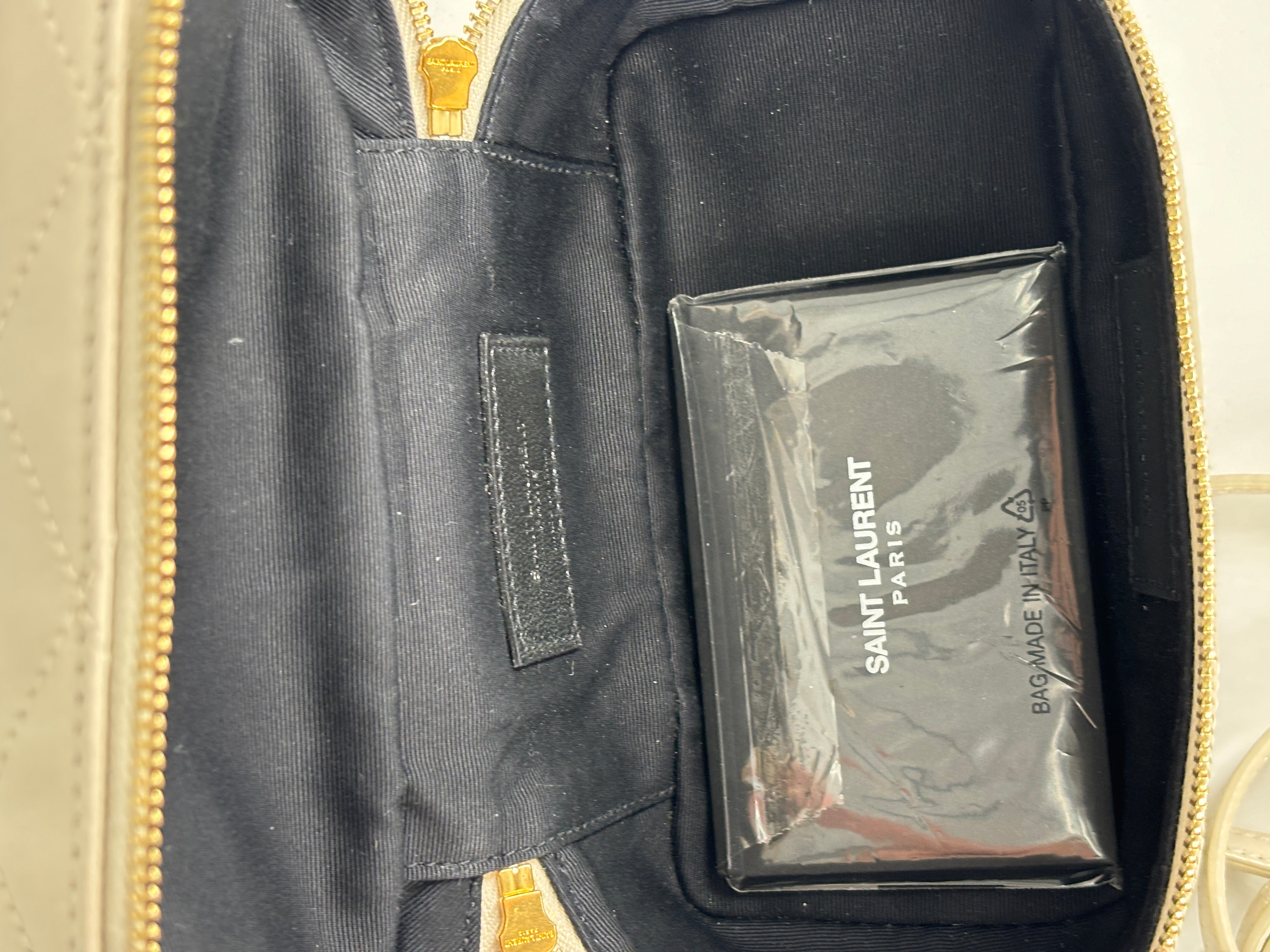 Saint Laurent Grain De Poudre Quilted Vanity Bag Top Handle Crema Soft