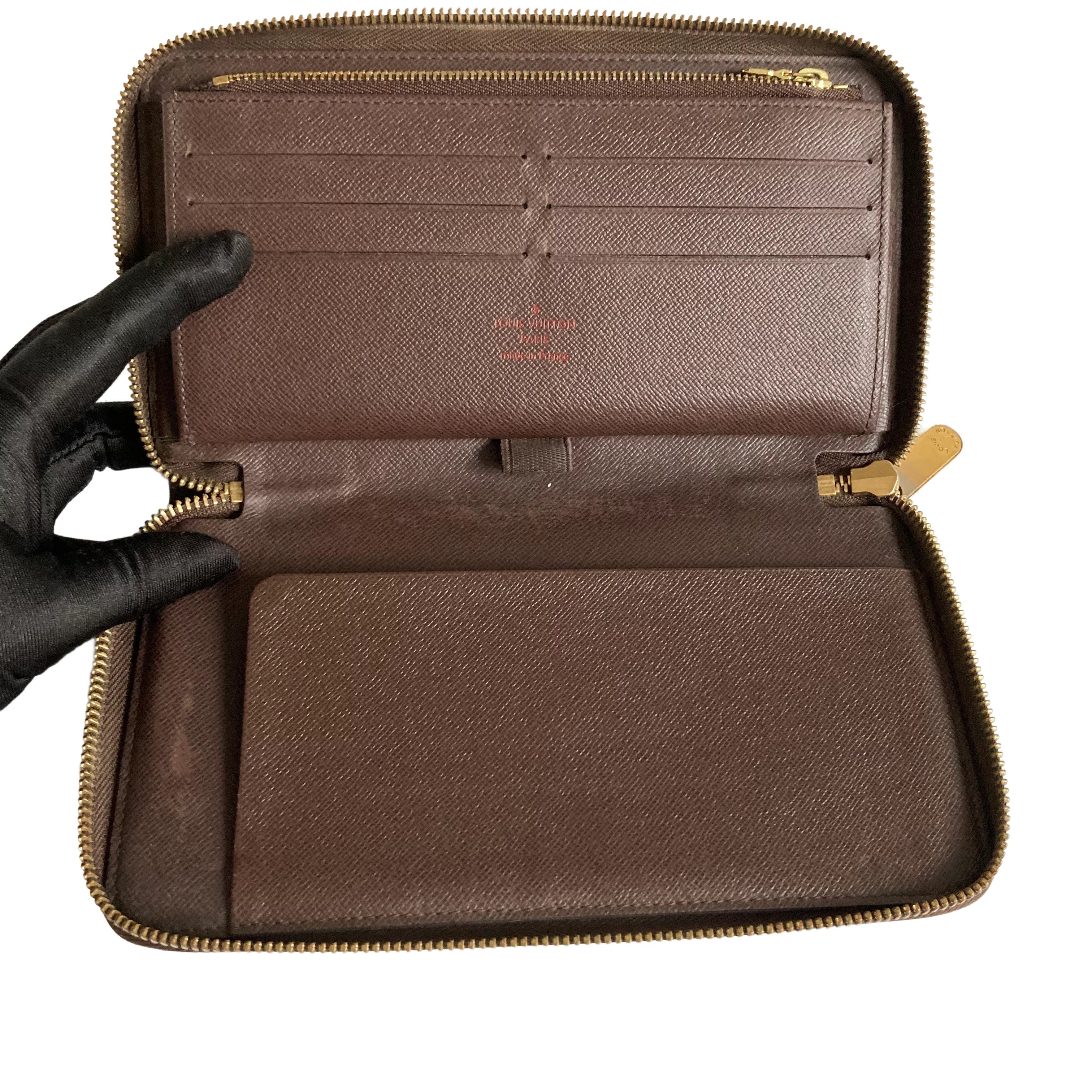 Louis Vuitton Damier Ebene Zippy Wallet