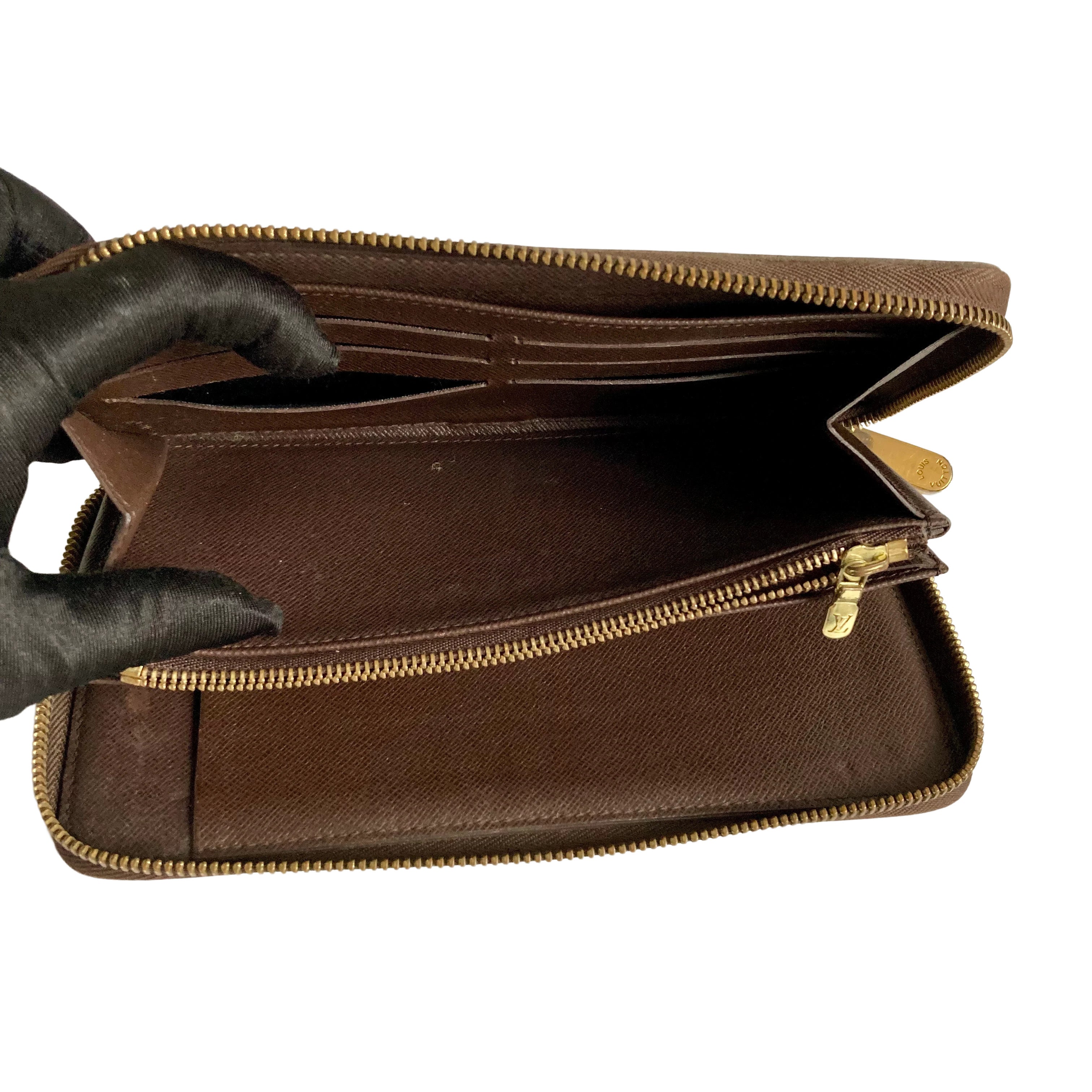Louis Vuitton Damier Ebene Zippy Wallet