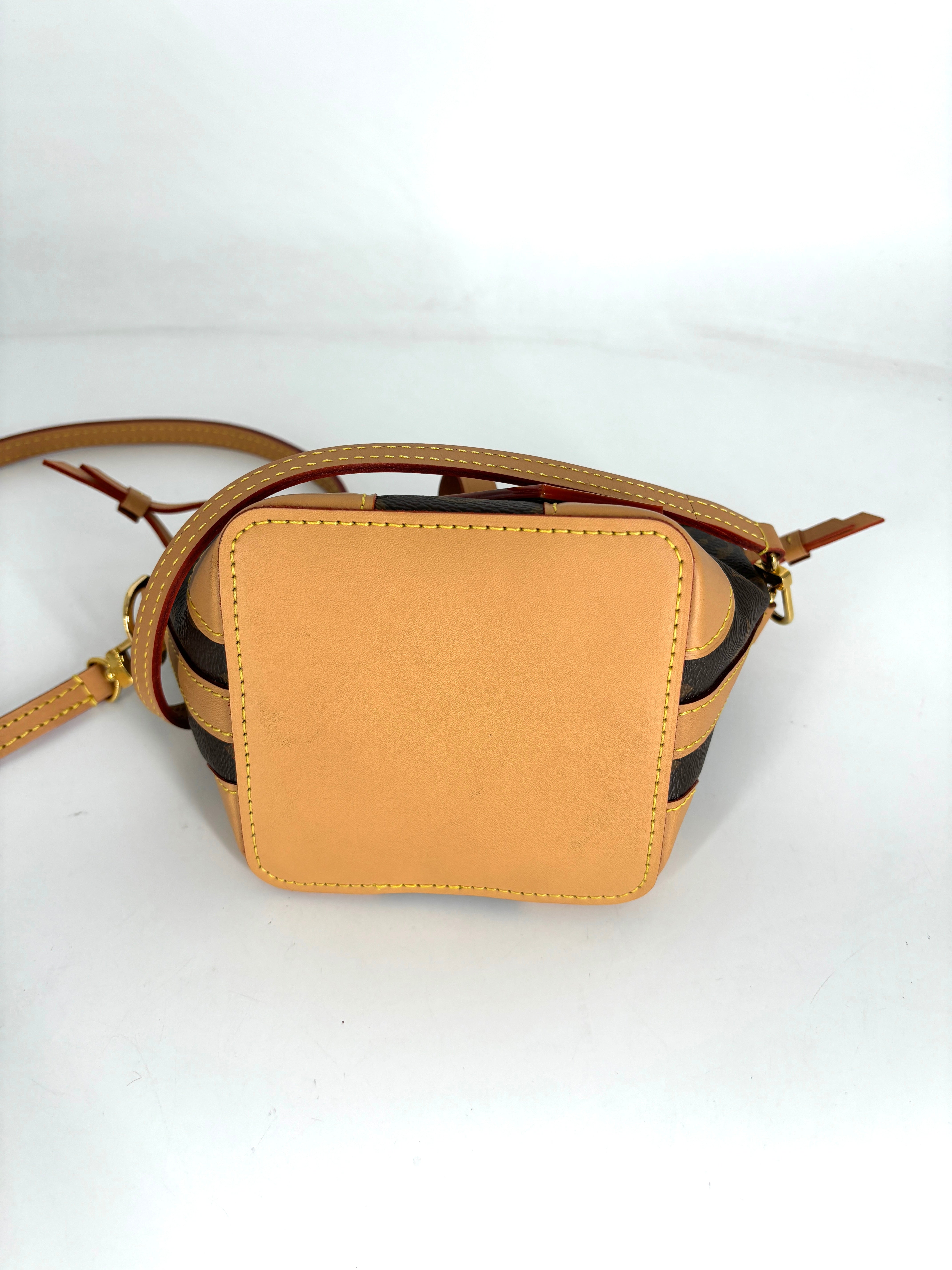 Louis Vuitton Classic Monogram Noe Purse