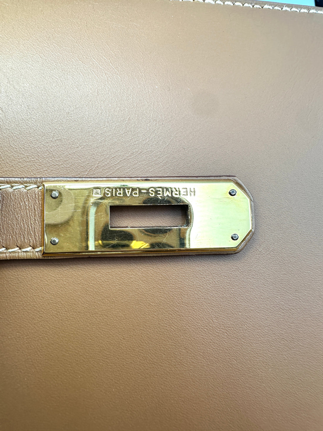 Hermès Kelly 32 Sellier Gold Box Calfskin GHW